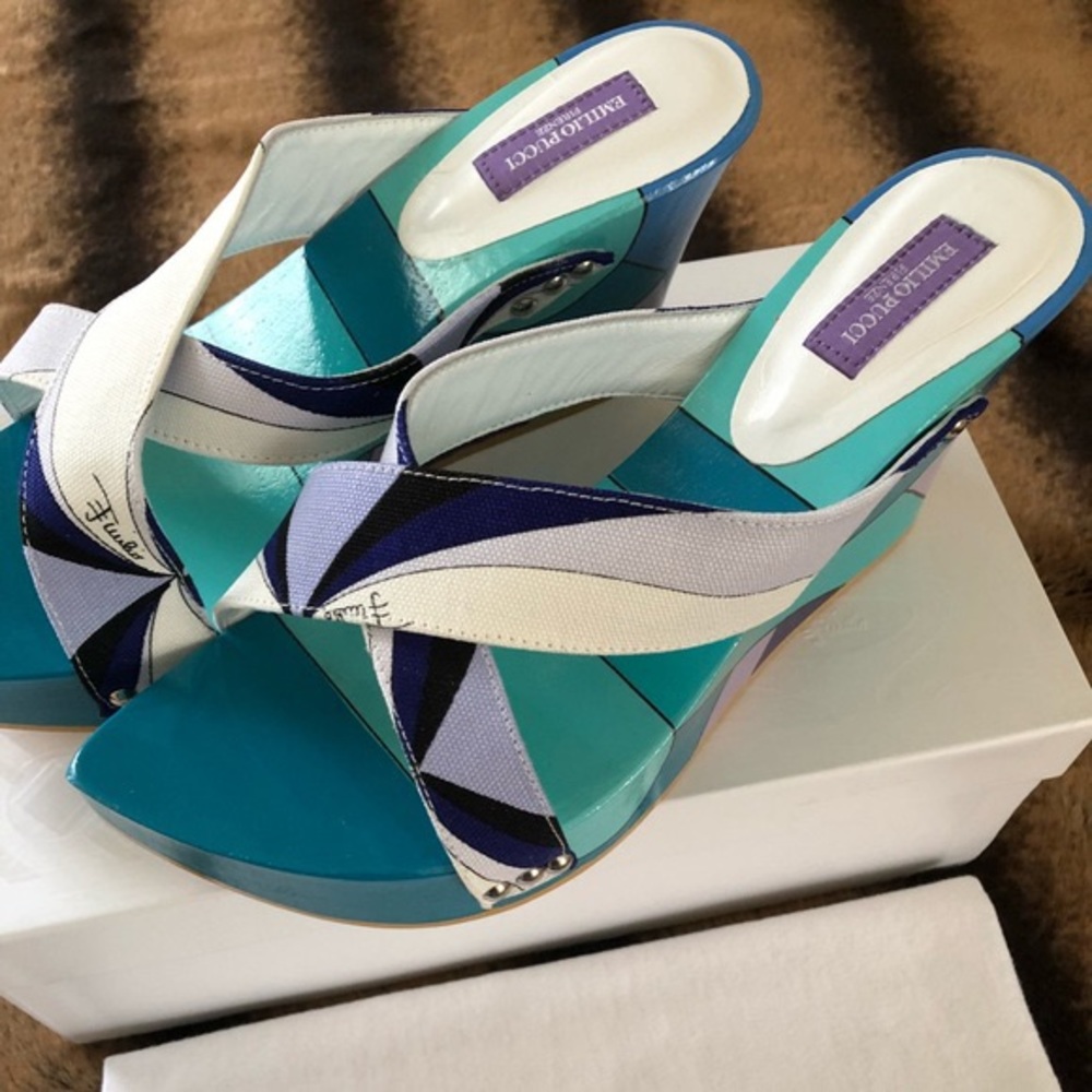 ISO Pucci Wedge Platform 37 or 37.5